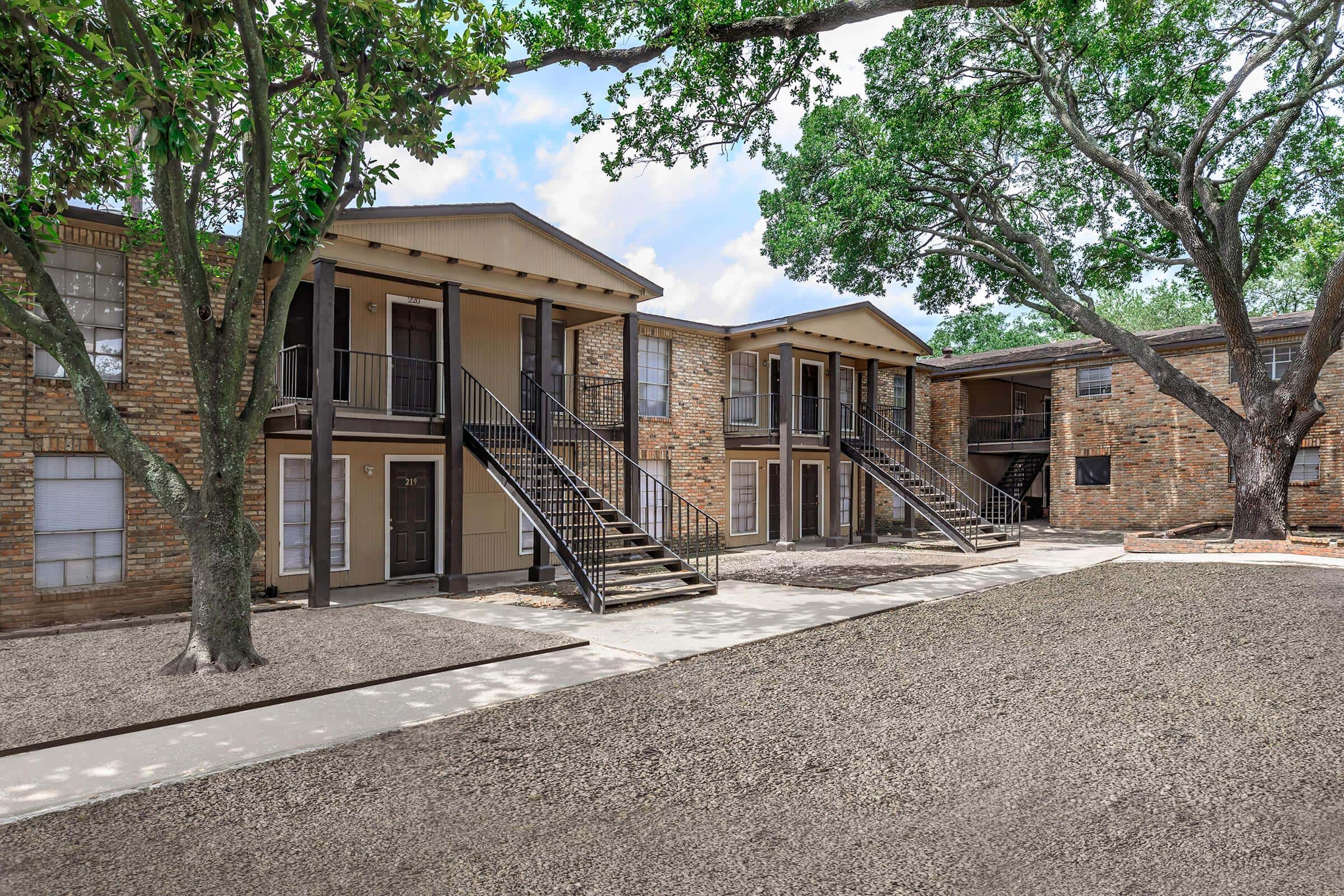 Greystone Provides 11 Million For Houston Apartment Complex Refinance   Broadway Park Apts Houston TX 